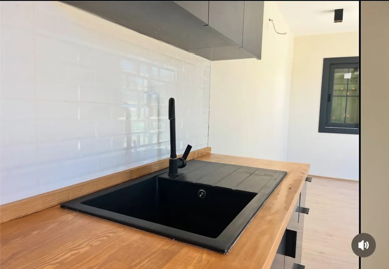 40ft container home kitchen sink with drainboard